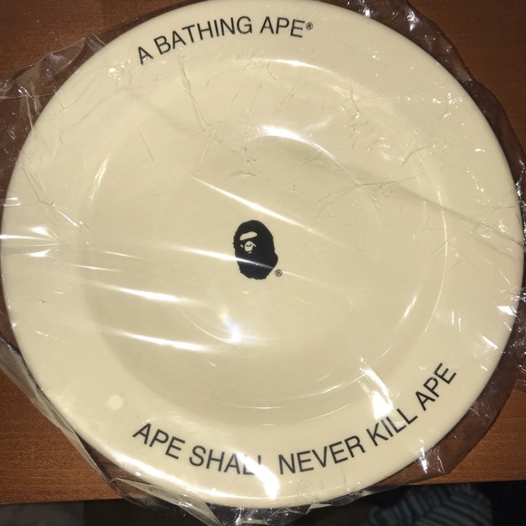 OUT OF STOCK BAPE PLATE - Picture 2 of 5